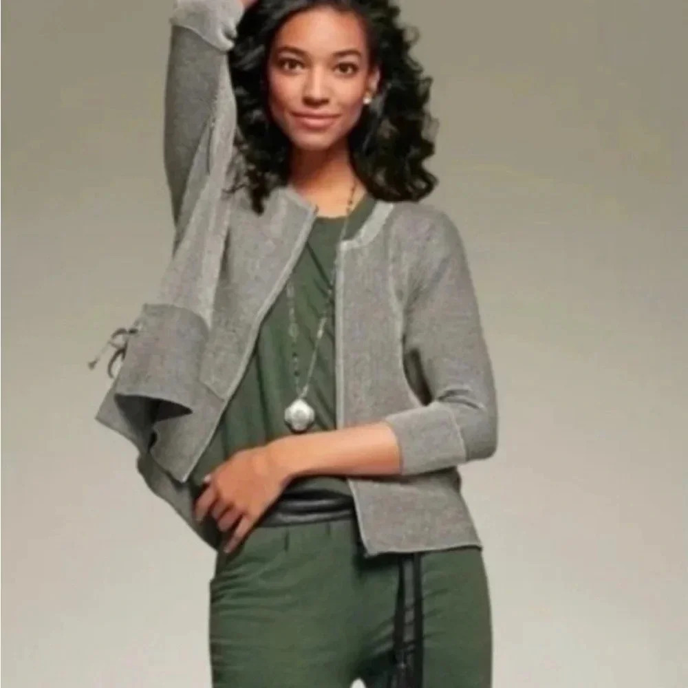 Cabi Cupid's zip front cropped oversized cardigan black white XS.